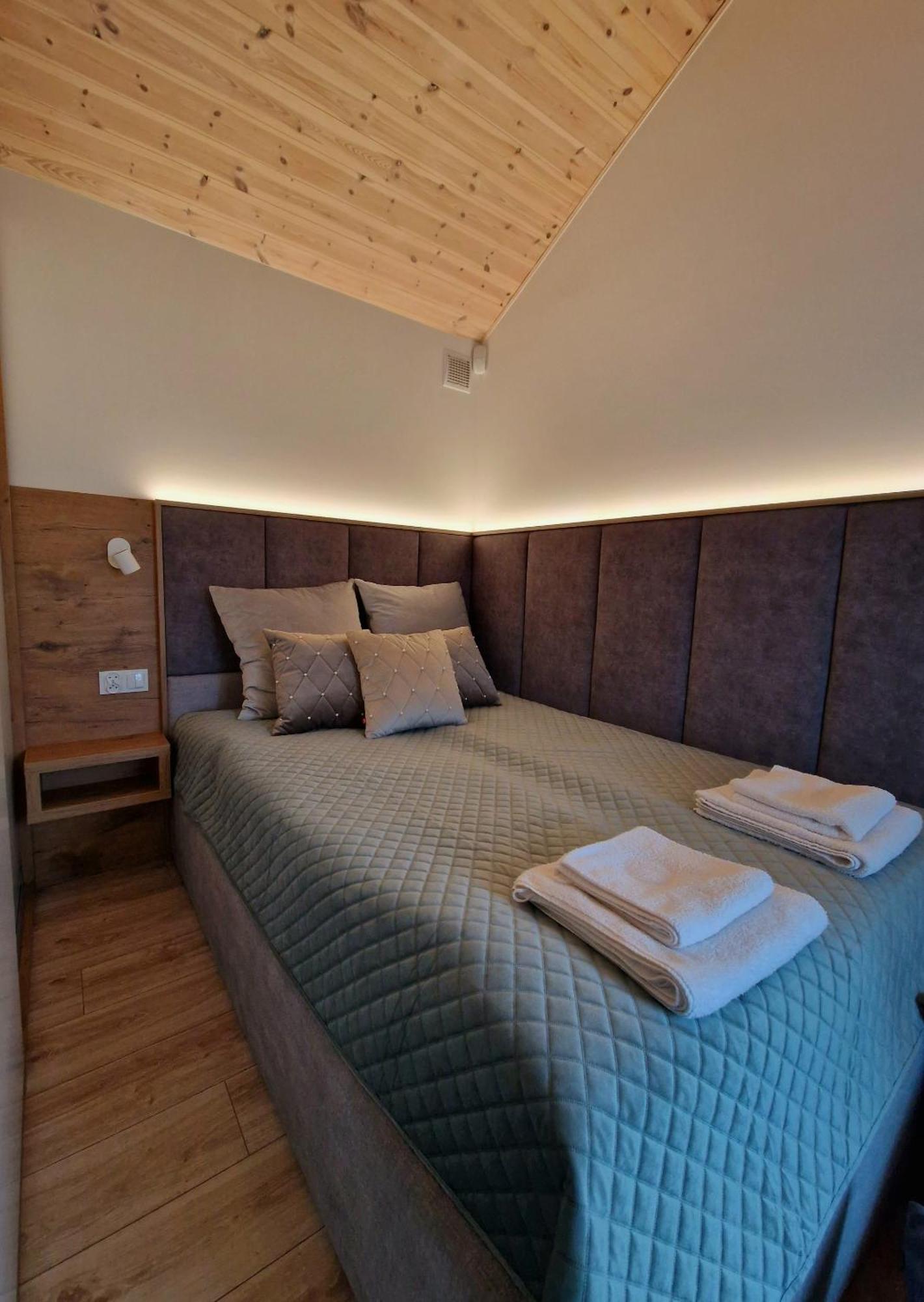 Nowe Domki Deluxe Z Widokiem Na Zatoke Z Basenem I Sauna Oslonino Εξωτερικό φωτογραφία